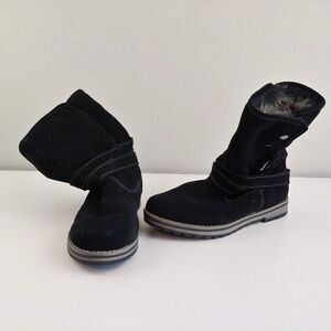 Womens 6 Black Powder winter boots faux fur lined